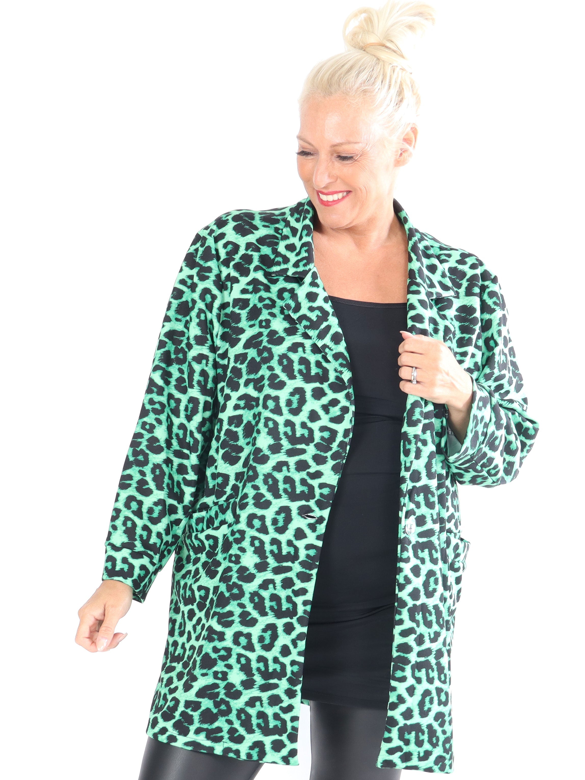 Alberte Leo - Blazer i leopardmönster i stora storlekar